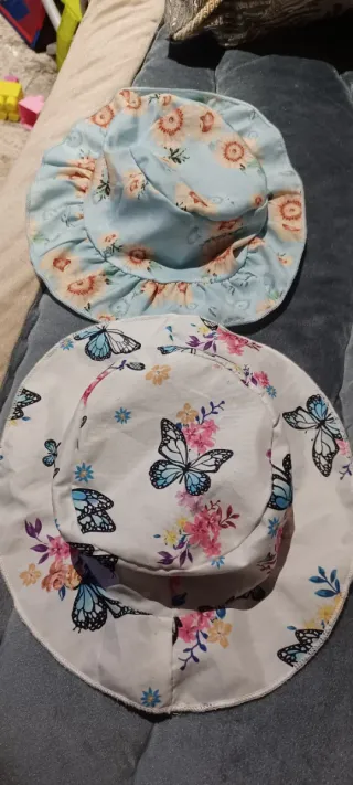 Lote 2 Sombreros Verano Flores y Mariposas