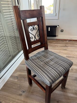 Silla de madera maciza con forja