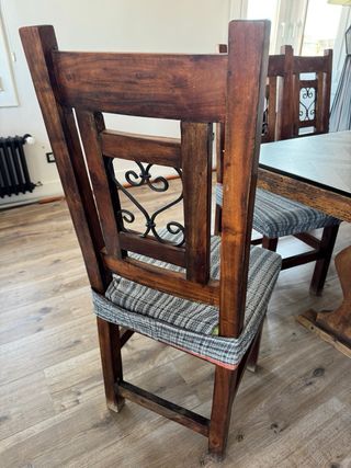 Silla de madera maciza con forja