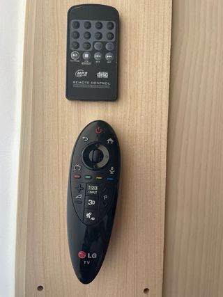 Lote cargadores y adaptador USB + mandos LG