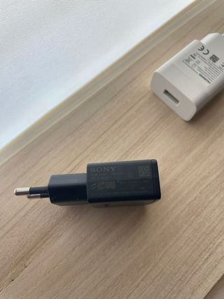 Lote cargadores y adaptador USB + mandos LG