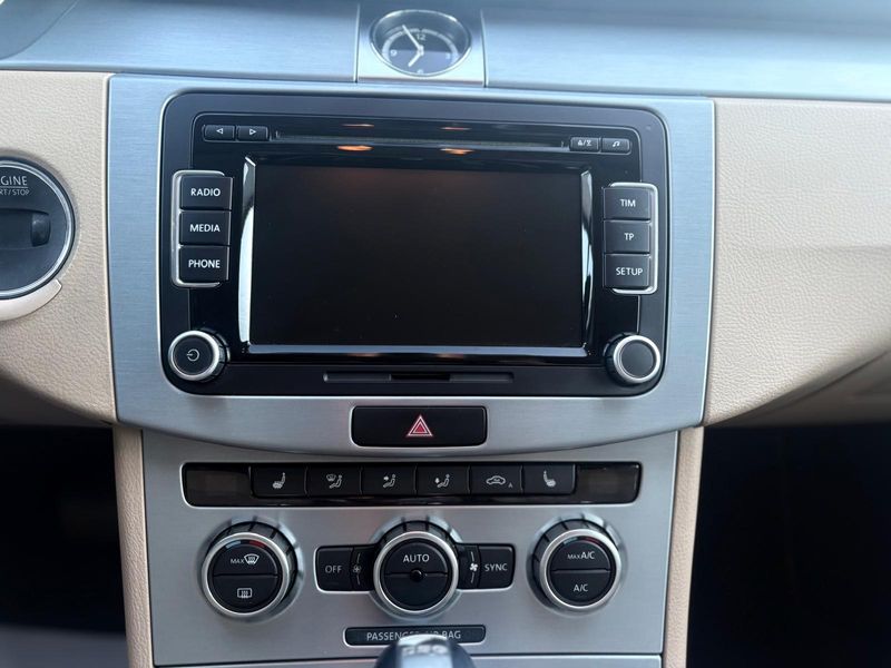 Volkswagen Passat CC 2014, foto 17