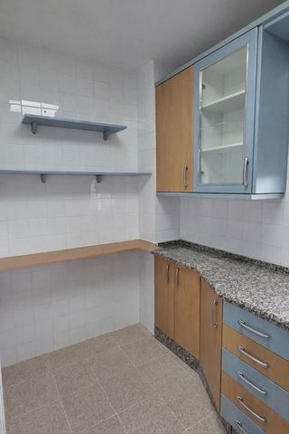 Piso en alquiler en Colores - Entreparques en Sevilla