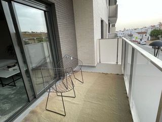 Piso en alquiler en Centro en Tomares