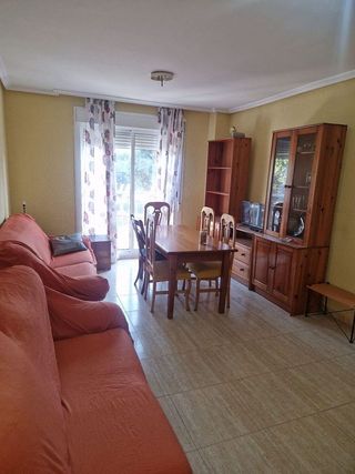 Piso en alquiler en Ciudad Jardín - Tagarete - El Zapillo en Almería