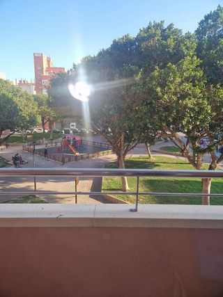 Piso en alquiler en Ciudad Jardín - Tagarete - El Zapillo en Almería