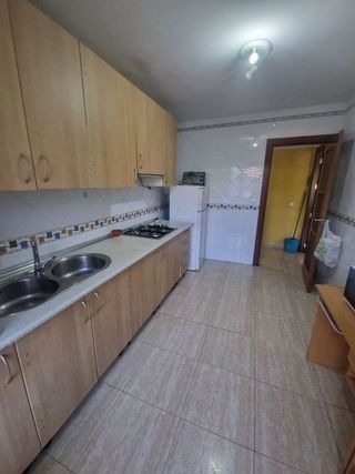 Piso en alquiler en Ciudad Jardín - Tagarete - El Zapillo en Almería