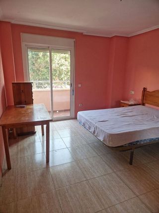 Piso en alquiler en Ciudad Jardín - Tagarete - El Zapillo en Almería