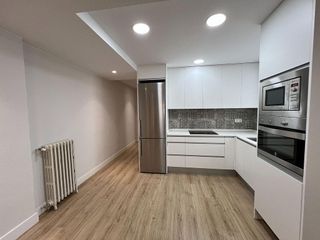 Piso en alquiler en Paseo Constitución - Las Damas en Zaragoza