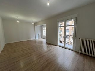Piso en alquiler en Paseo Constitución - Las Damas en Zaragoza