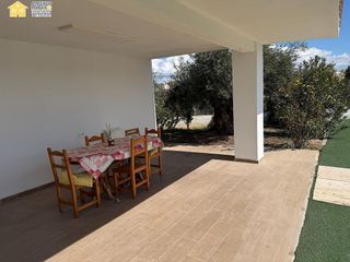 Chalet en alquiler en Novelda