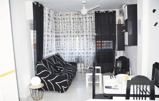 Casa adosada en alquiler en Torrelamata - La Mata en Torrevieja