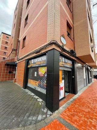 Local comercial en alquiler en Cruces en Barakaldo