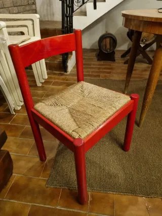 Conjunto mesa y sillas