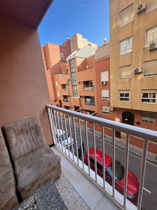 Piso en alquiler en Ciudad Jardín - Tagarete - El Zapillo en Almería