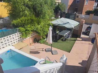 Casa adosada en venta en El Vedat - Santa Apolonia en Torrent