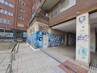 Local comercial en alquiler en Gamonal en Burgos