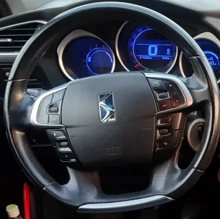 Citroen DS4 1.6 HDI 90cv. Design 2013