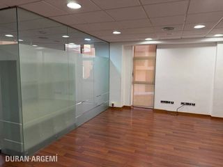 Oficina en alquiler en Barri del Centre en Terrassa