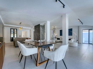 Chalet en alquiler en Nueva Andalucía centro en Marbella