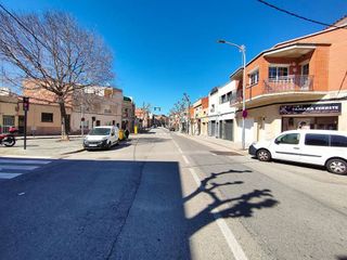 Local comercial en alquiler en Poble Nou - Zona Esportiva en Terrassa
