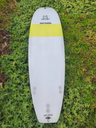 Tabla Surf Minimalibu 7'2 + quillas + funda