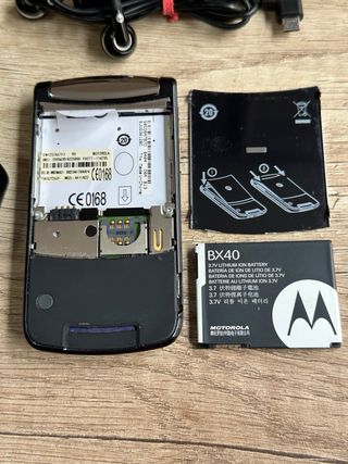 Motorola RAZR2 V8 (nuovo) Libero