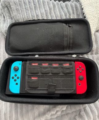 Nintendo Switch Azul y Rojo