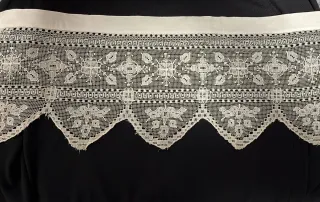 Encaje de bolillos antiguo