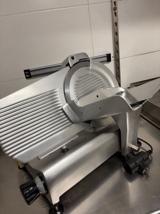 Cortadora Fiambre Eurocort 300 S-L