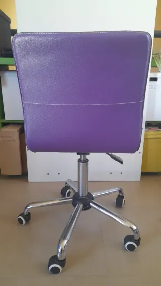 Silla juvenil escritorio piel sintética morada