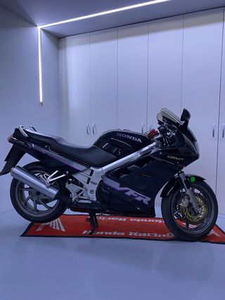 Honda VFR 750F