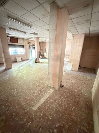 Local comercial en alquiler en El Plantinar - Felipe II - Tiro de Línea en Sevilla