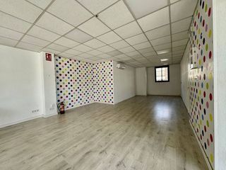 Local comercial en alquiler en Roca del Vallès, la