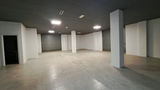 Local comercial en alquiler en Massanassa