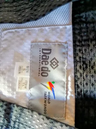 Dobok Taekwondo Talla 5 Daedo