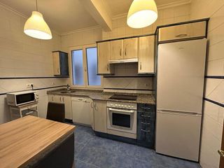 Piso en alquiler en Centro en Gijón