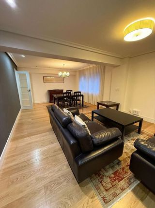 Piso en alquiler en Campo San Francisco - Plaza de América en Oviedo