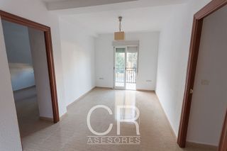 Local comercial en alquiler en Barrio de Zaidín en Granada