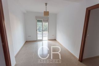 Local comercial en alquiler en Barrio de Zaidín en Granada