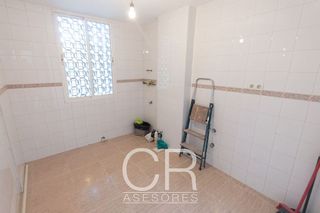 Local comercial en alquiler en Barrio de Zaidín en Granada