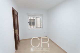 Local comercial en alquiler en Barrio de Zaidín en Granada