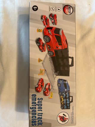 Camión de Juguete con Vehículos de Emergencia