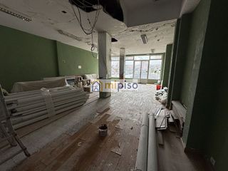 Local comercial en venta en Juan de la Cierva en Getafe
