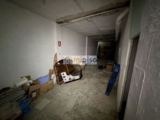 Local comercial en venta en Juan de la Cierva en Getafe