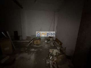 Local comercial en venta en Juan de la Cierva en Getafe