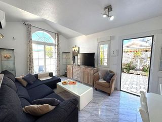 Casa adosada en venta en La Siesta - El Salado - Torreta en Torrevieja