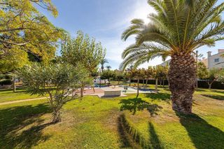 Casa adosada en venta en La Siesta - El Salado - Torreta en Torrevieja