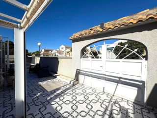 Casa adosada en venta en La Siesta - El Salado - Torreta en Torrevieja