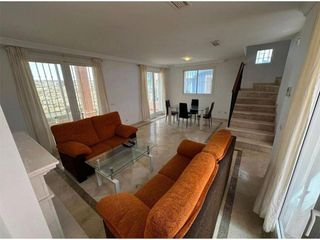 Casa en alquiler en Los Naranjos - Las Brisas en Marbella